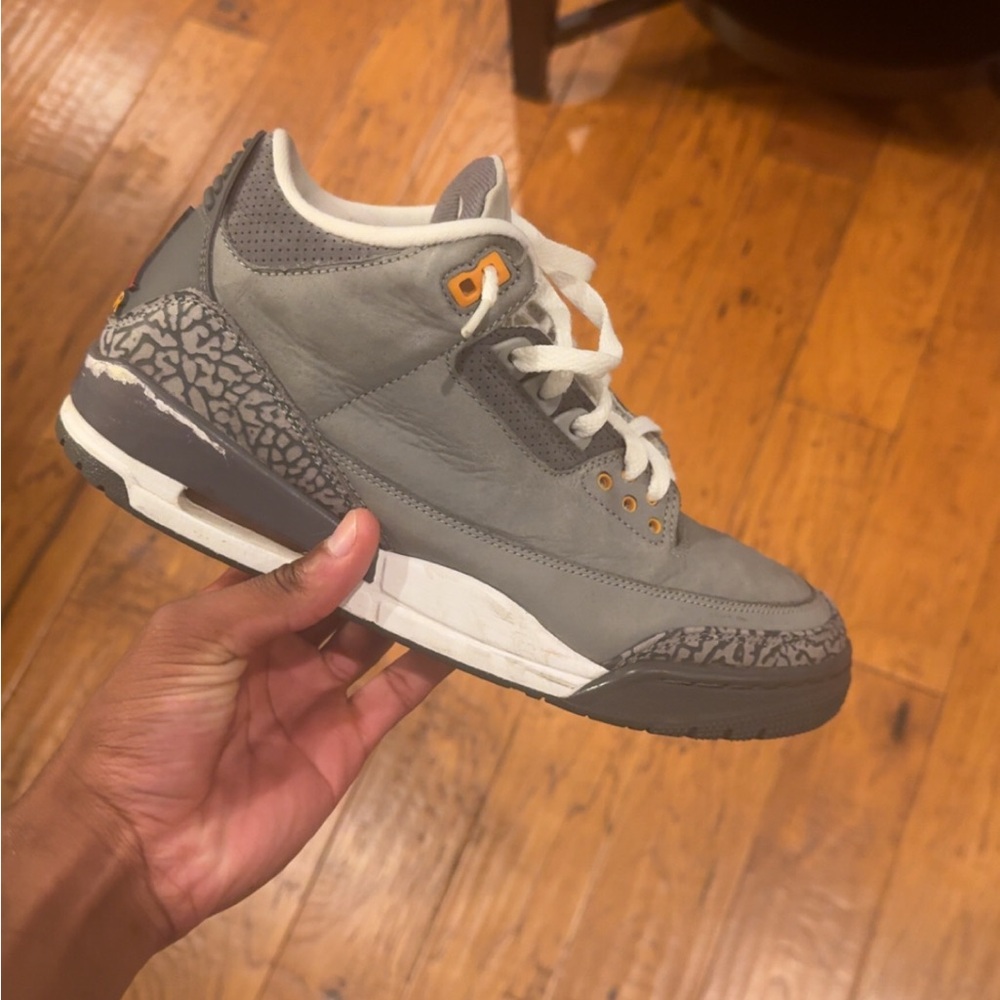 Jordan 3 Wolf Grey Used size 9